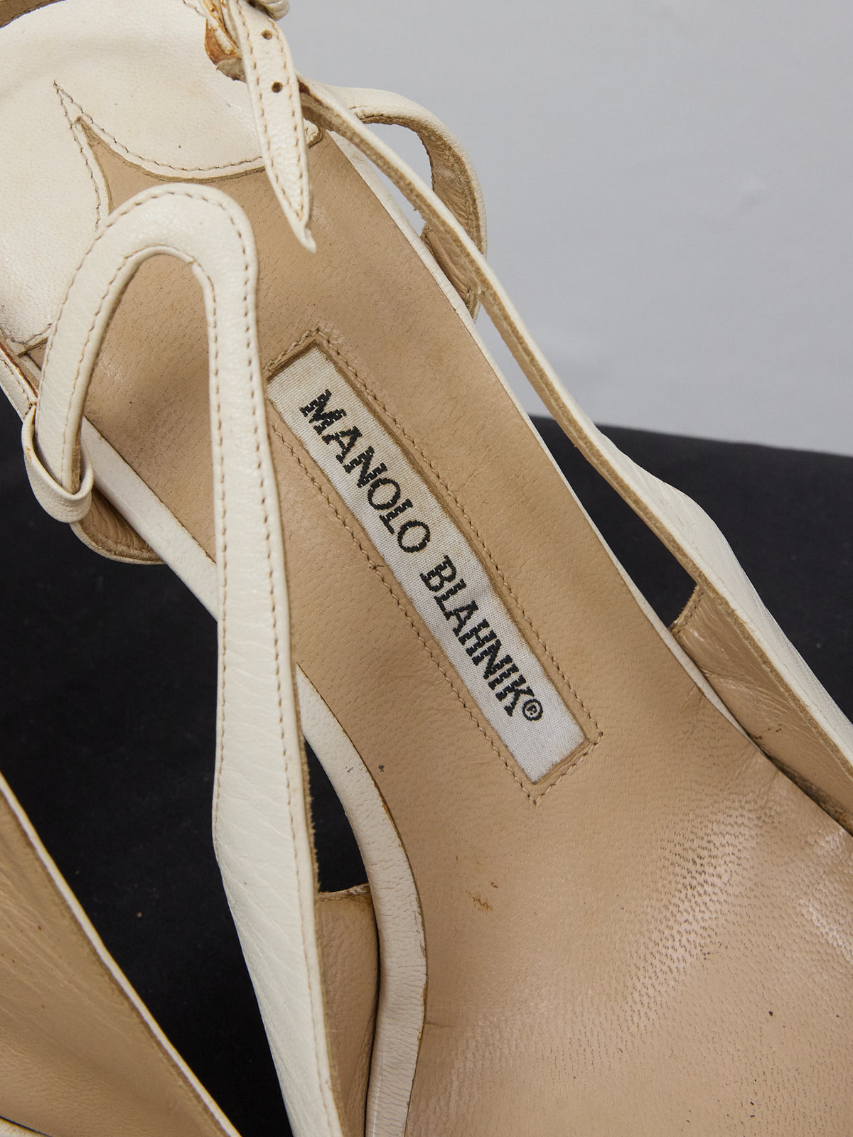 Manolo Blahnik White Pointed Heels