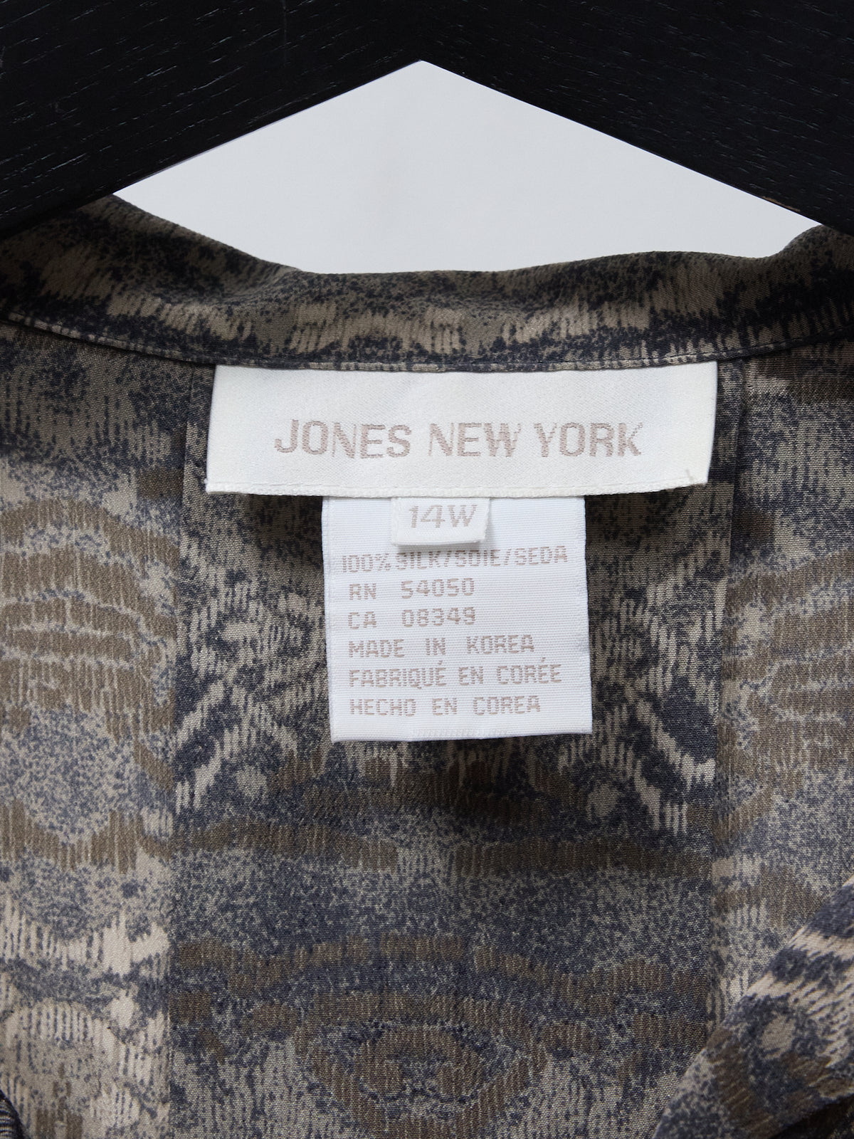 Jones New York Long-sleeve Patterned Button Up Blouse -