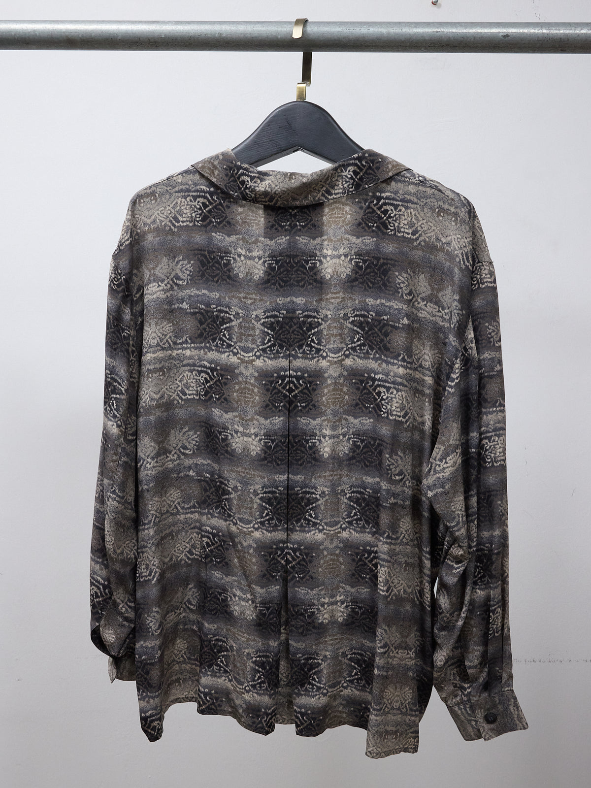 Jones New York Long-sleeve Patterned Button Up Blouse -