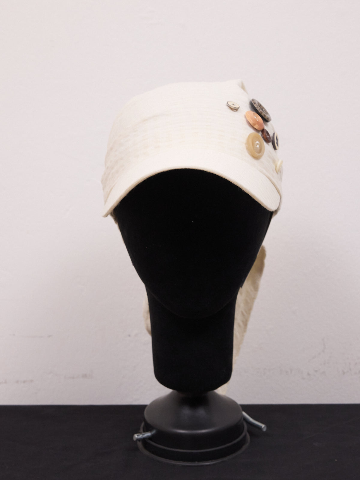 SIO Button Scarf Cap