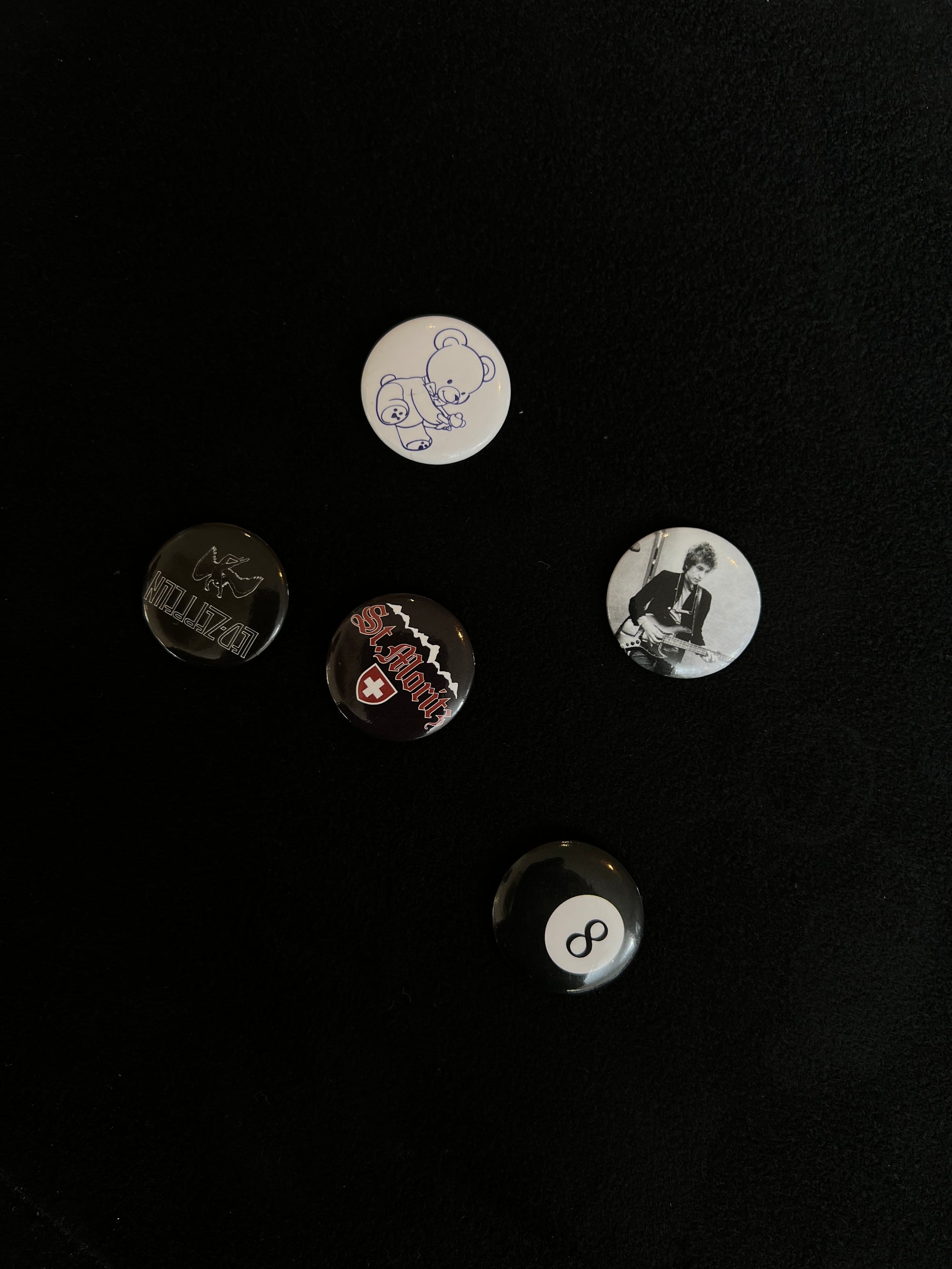 Brandy Melville Pins -