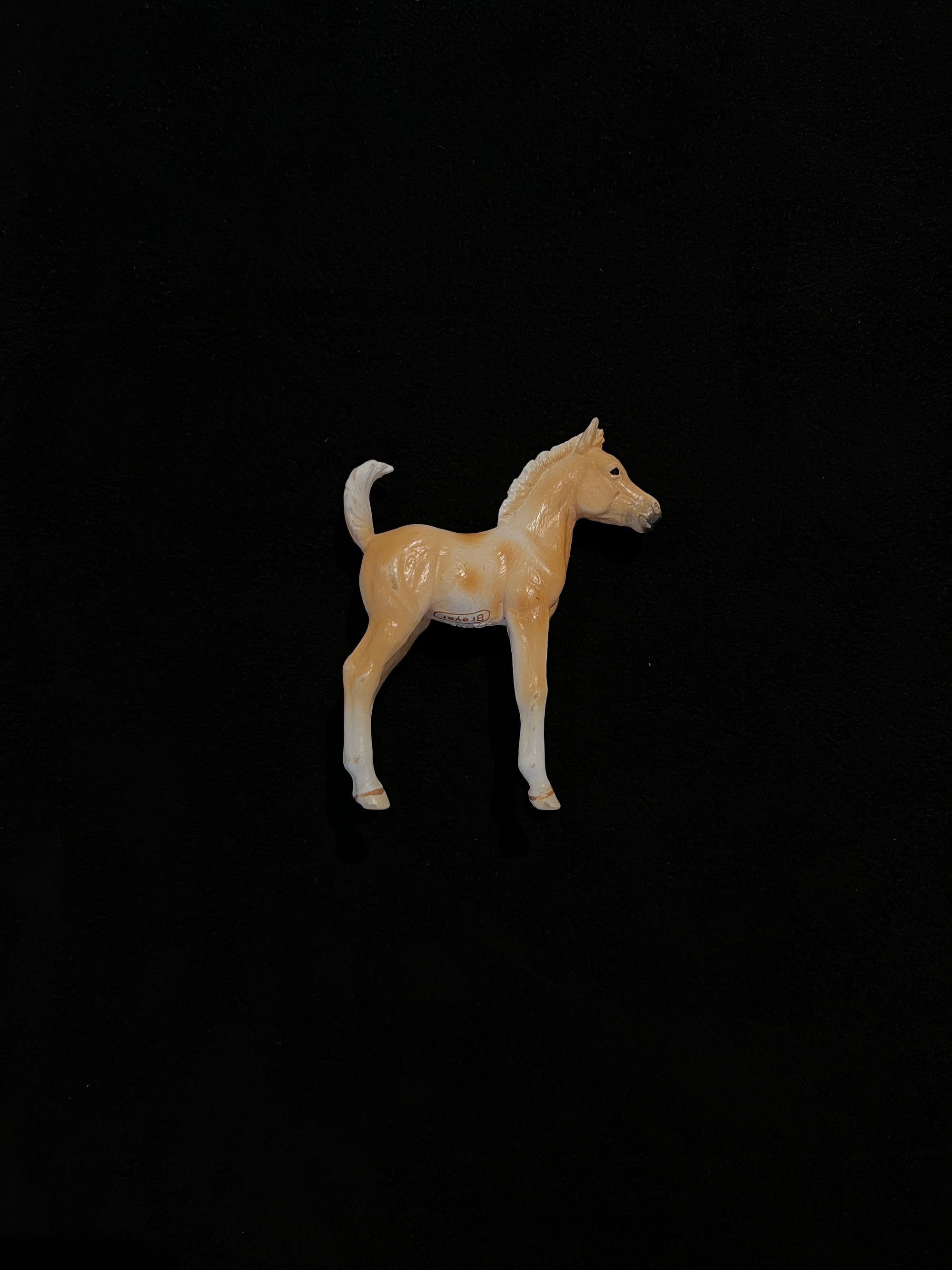 Breyer Stablemates Pinto Horse 1:32 Scale Model
