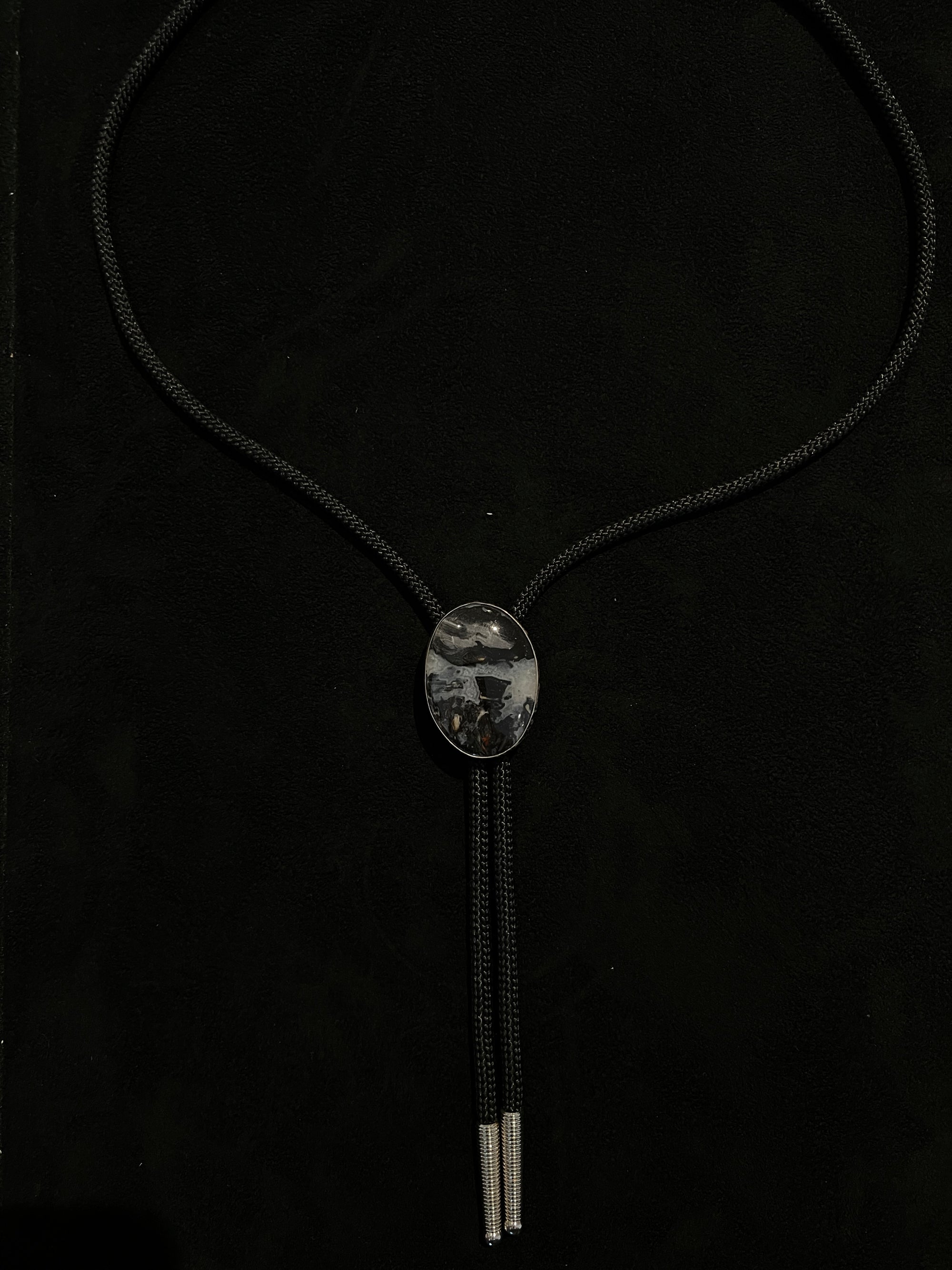 Oval Stone Piece Bolo Tie -