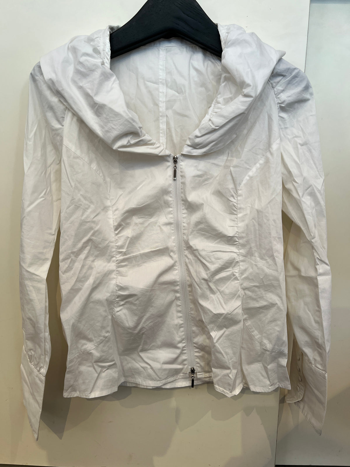 172 Grams White Cotton Blouse Lightweight Jacket -