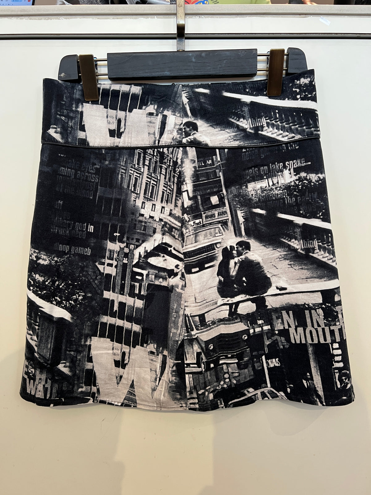 Jacqueline Riu Black & White Cityscape Print Skirt -