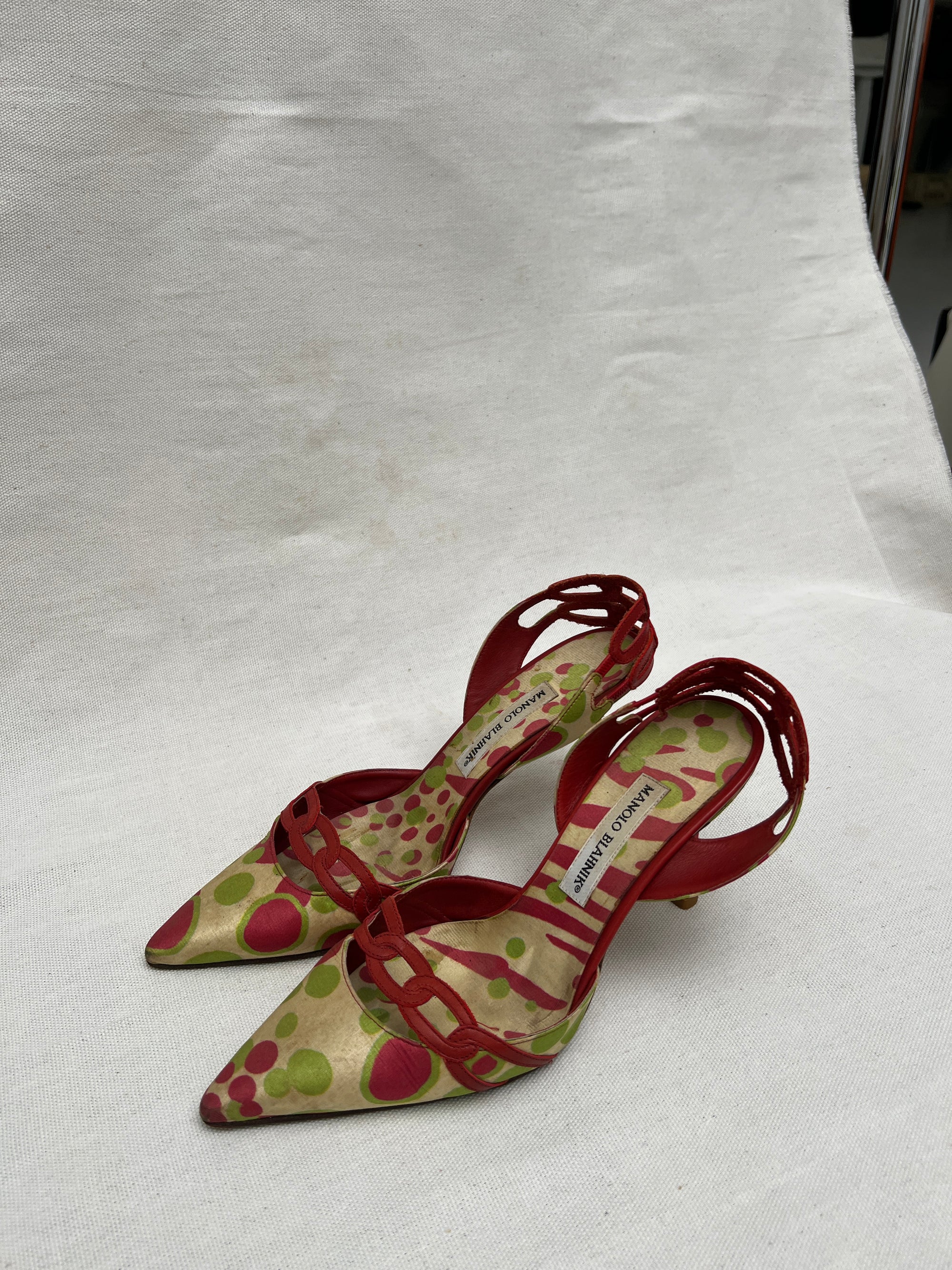 MANOLO BLAHNIK MULTI COLOURED POLKA DOTS