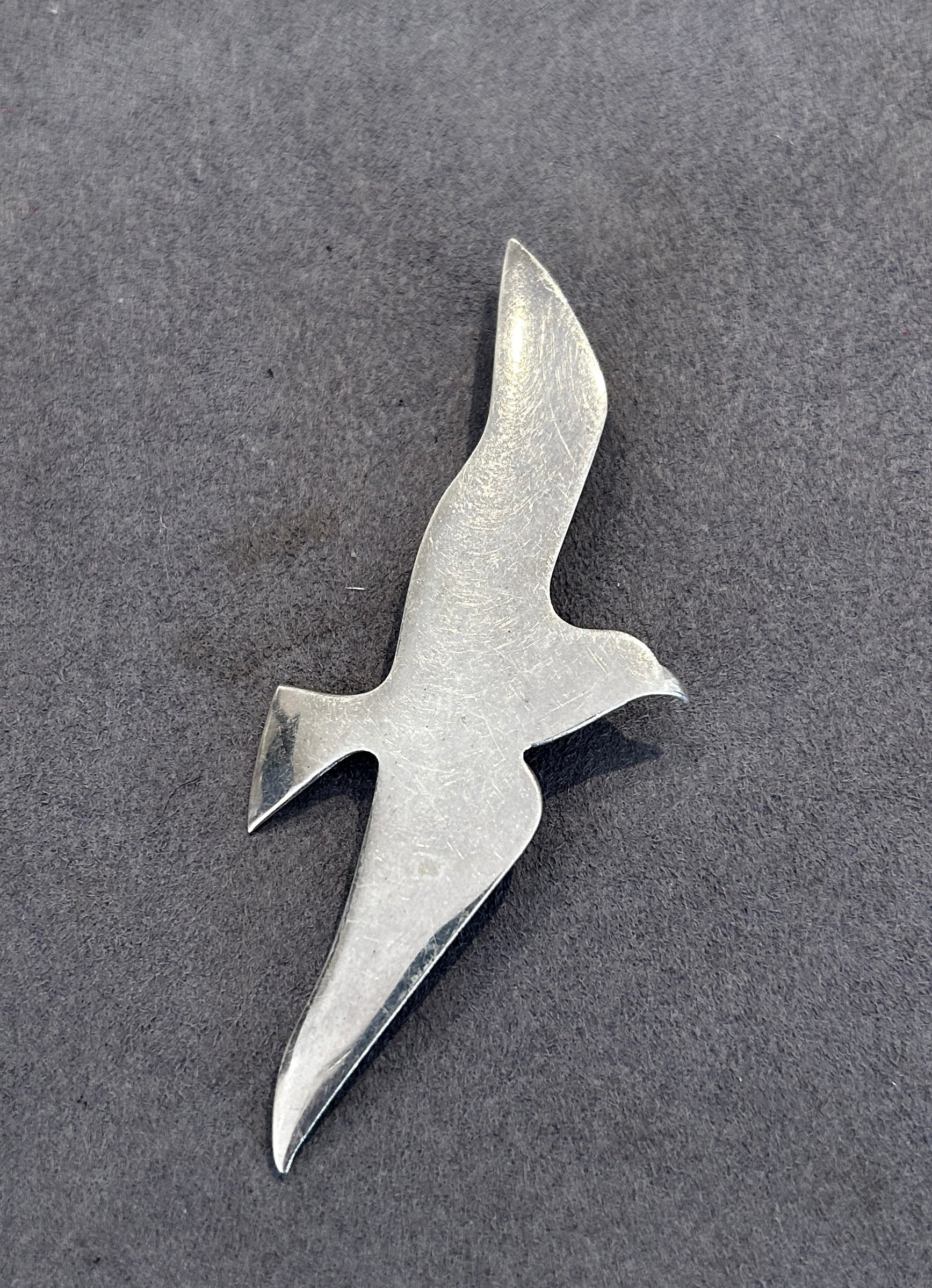 Silver Seagull Brooch Pin