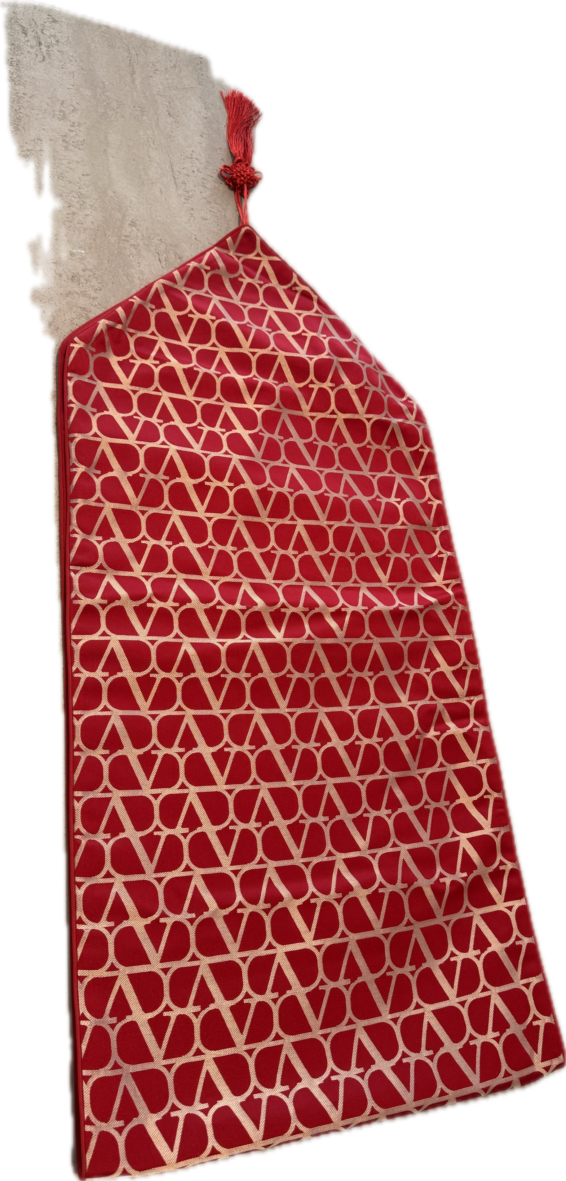 VALENTINO TABLE RUNNER